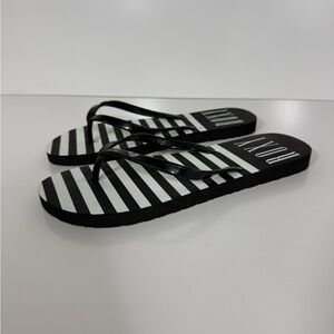 Roxy Black and White Striped Flip Flop Sandals